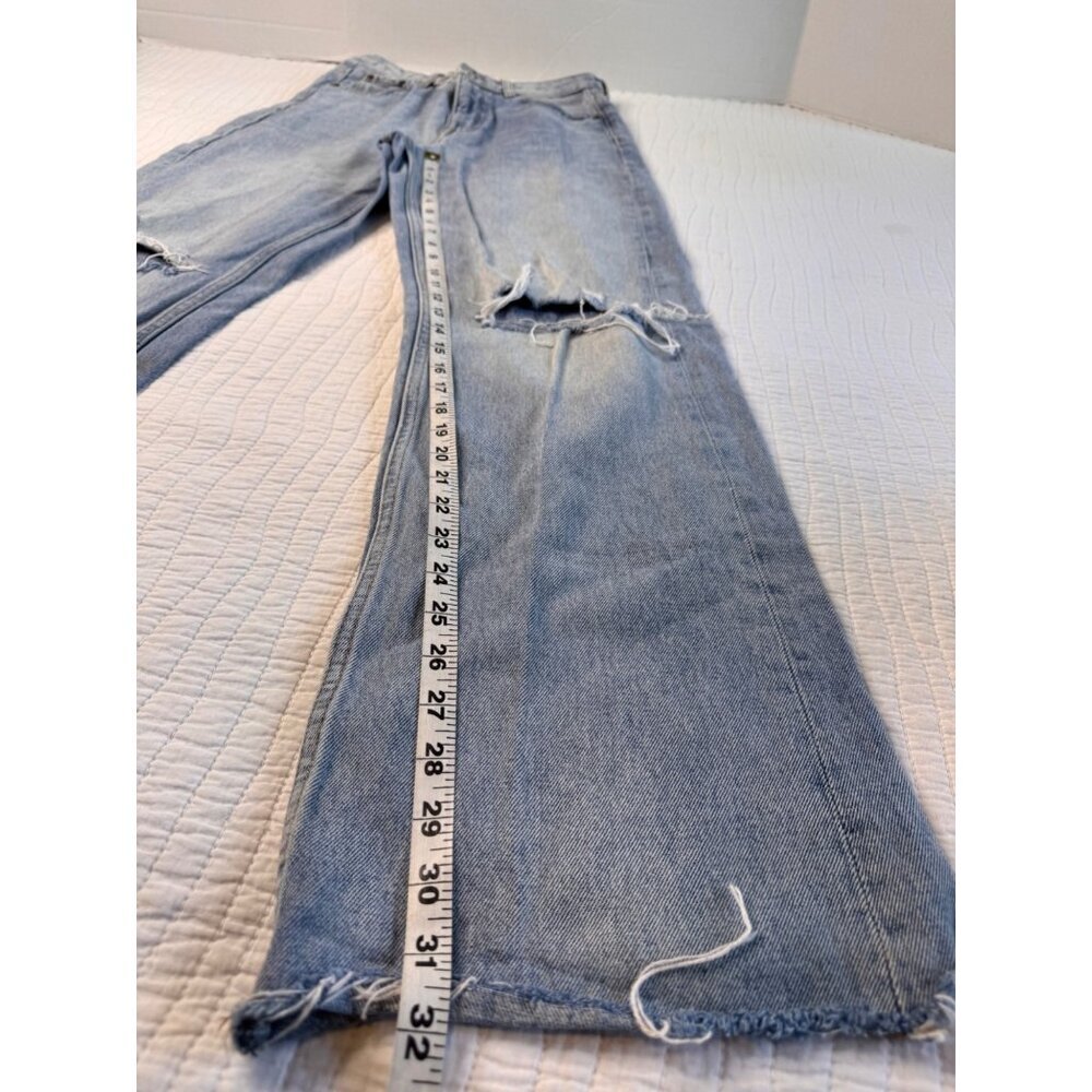 Zara Womens Distressed Straight-Leg Light Wash Denim Jeans SZ 4 Raw Hem - Picture 9 of 9